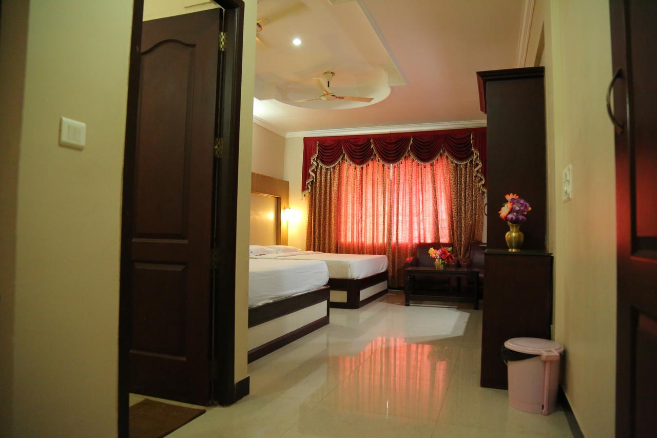 Hotel Vels Court Palni Kültér fotó