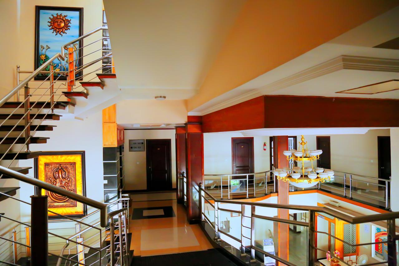 Hotel Vels Court Palni Kültér fotó