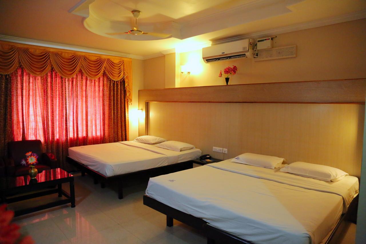 Hotel Vels Court Palni Kültér fotó