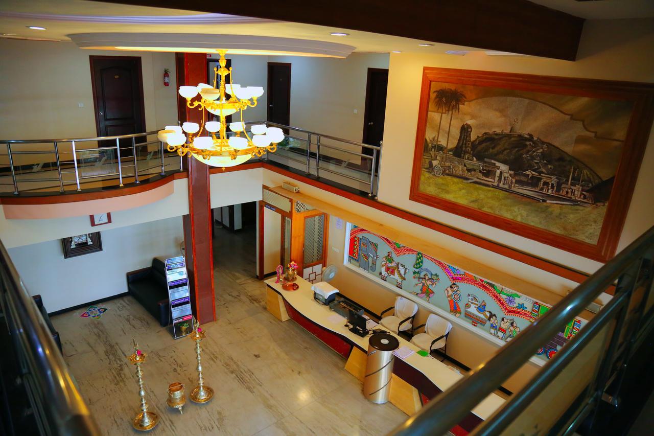 Hotel Vels Court Palni Kültér fotó